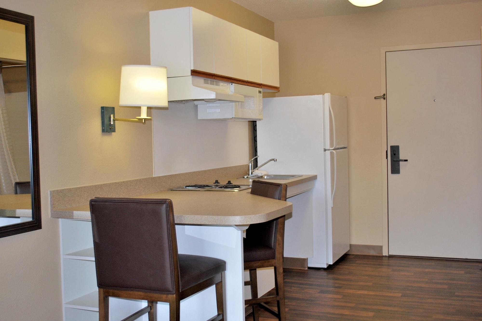Extended Stay America Suites - Kansas City - Country Club Plaza Экстерьер фото