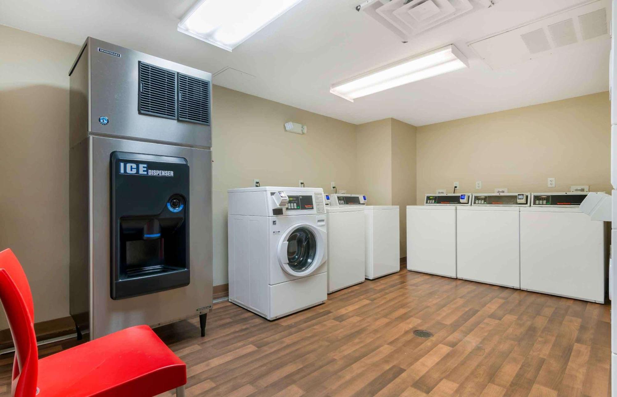 Extended Stay America Suites - Kansas City - Country Club Plaza Экстерьер фото