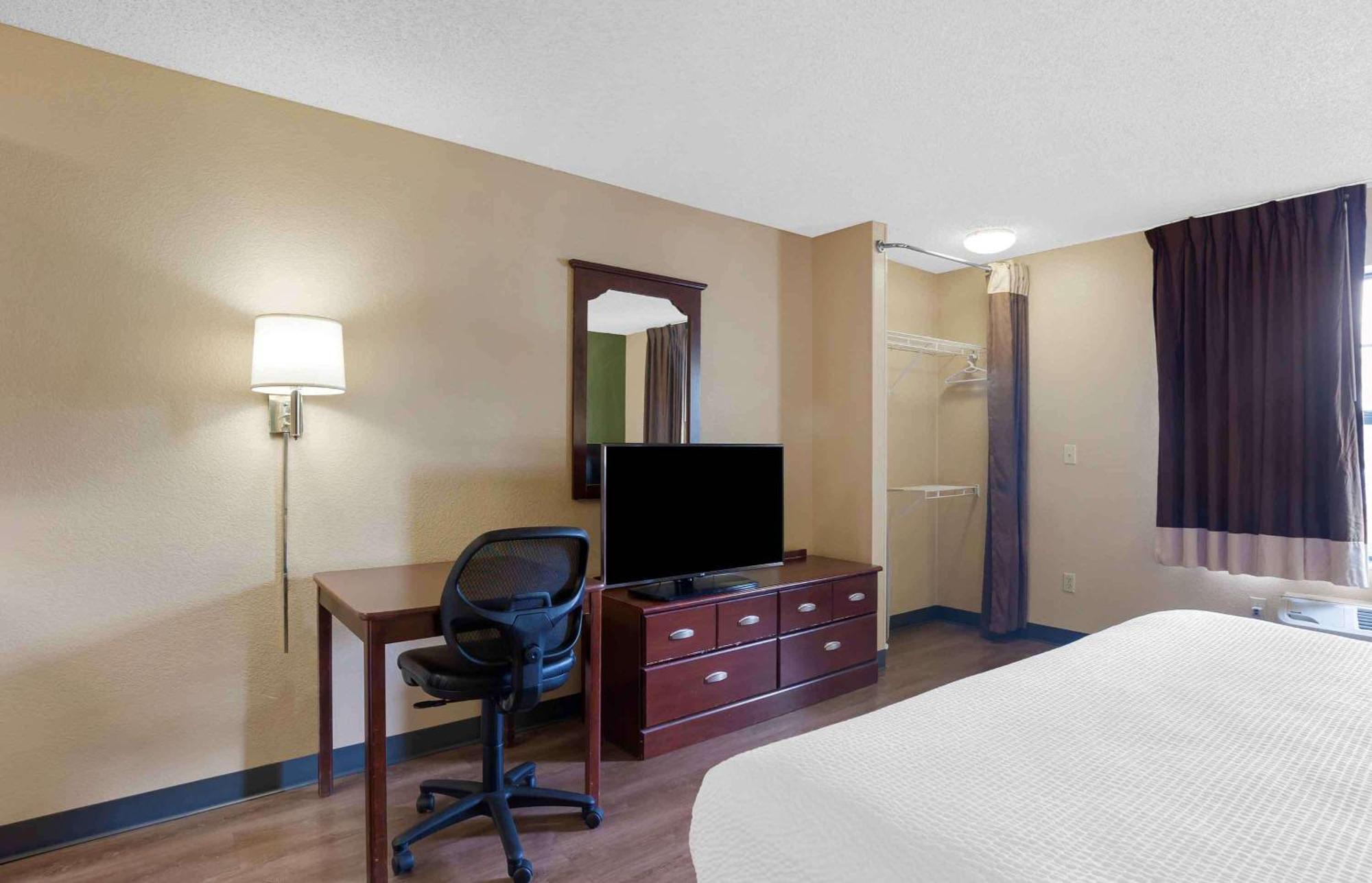 Extended Stay America Suites - Kansas City - Country Club Plaza Экстерьер фото