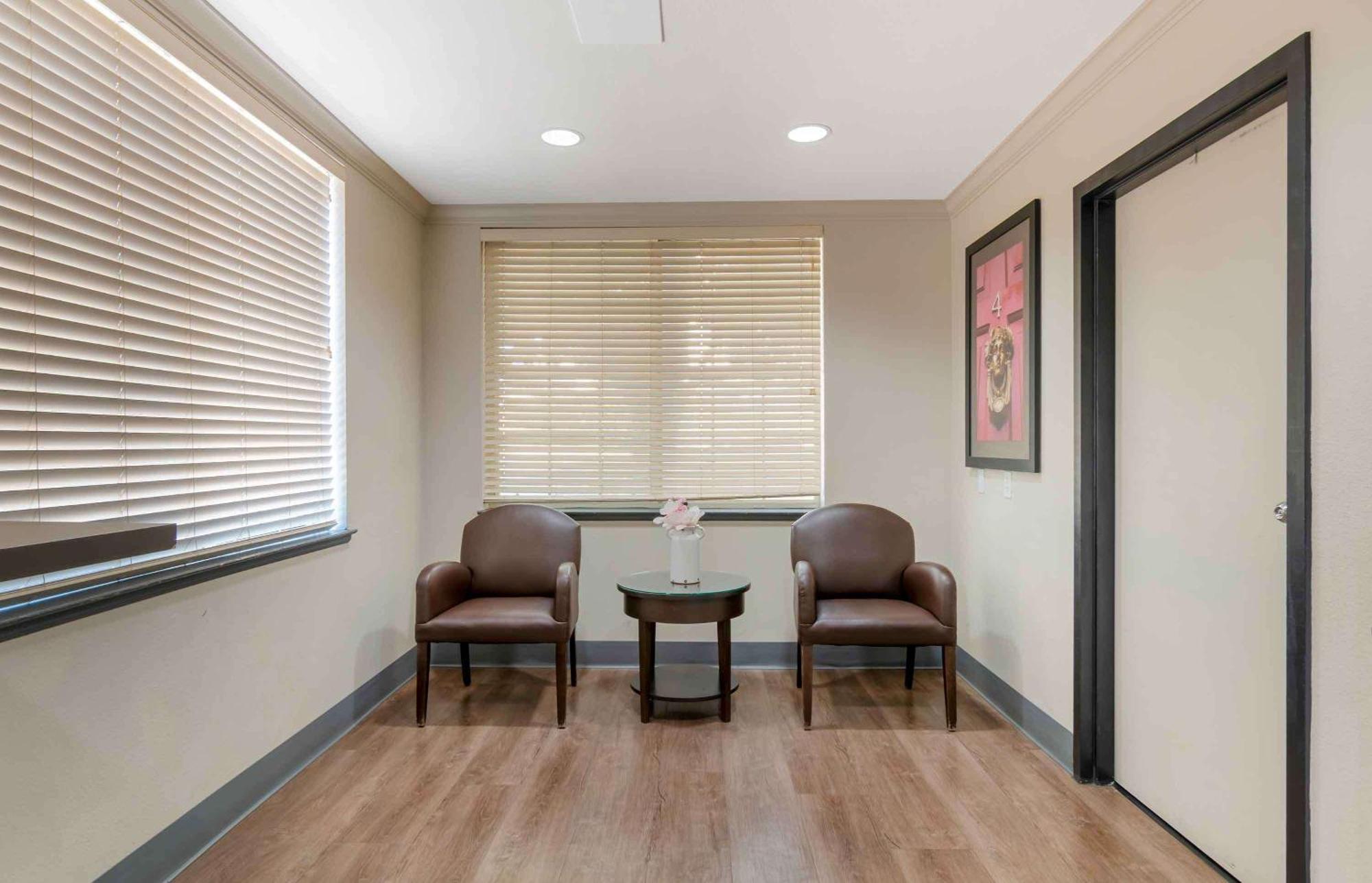 Extended Stay America Suites - Kansas City - Country Club Plaza Экстерьер фото